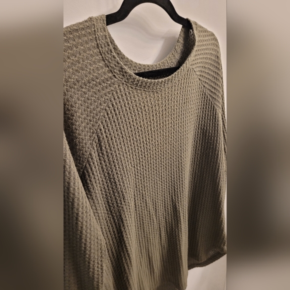 Olive green sweater size S - Picture 3 of 4